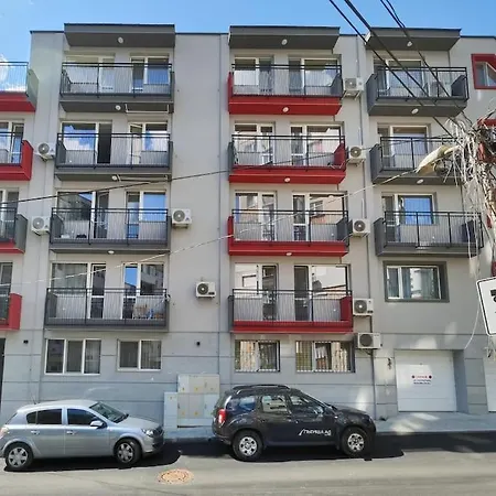 ~ Velvet ~ Central & Quiet Flat + Private Parking Varna